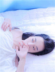 泌尿科女医生